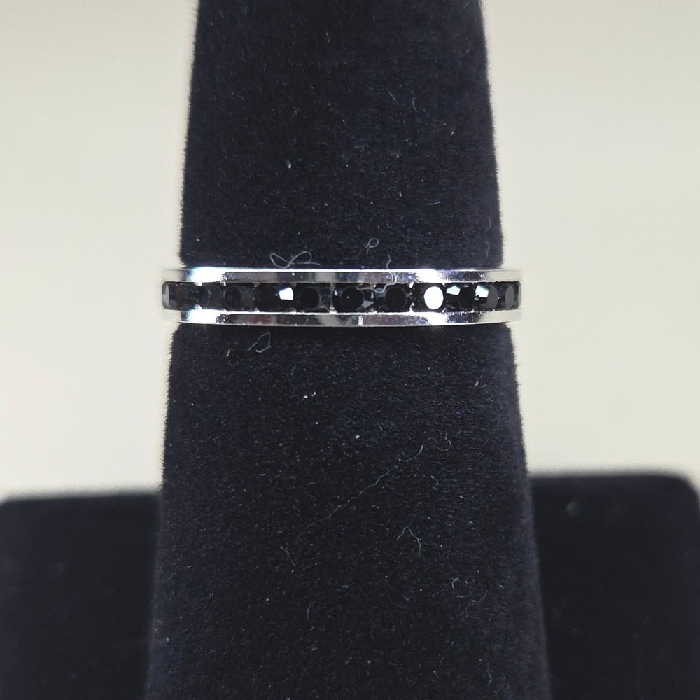 Black Stone Eternity Band Ring Silver Tone Size 7.5 Stacking Goth Minimalist